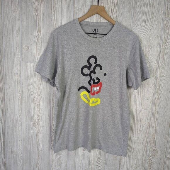 Uniqlo X Disney Mickey Mouse Women’s Medium Gray Short Sleeve T-Shirt - Picture 1 of 6